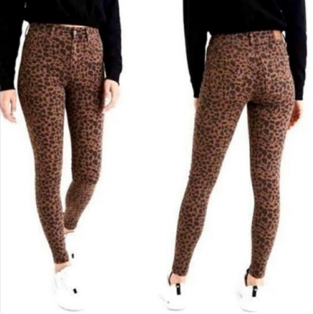 American Eagle Leopard Print  Curvy Super High Rise Jeggings